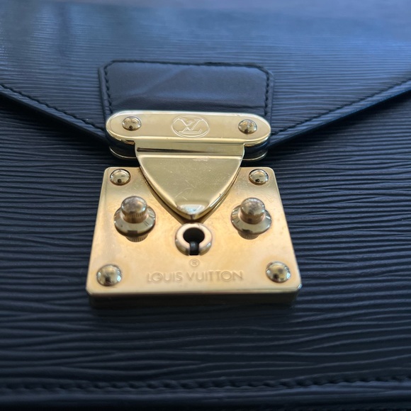 Louis Vuitton Sellier Dragonne Clutch - Picture 6 of 11